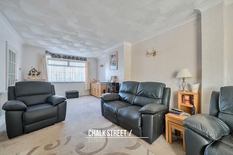 4 bedroom semi-detached house for sale, Laburnum Walk, Hornchurch, RM12