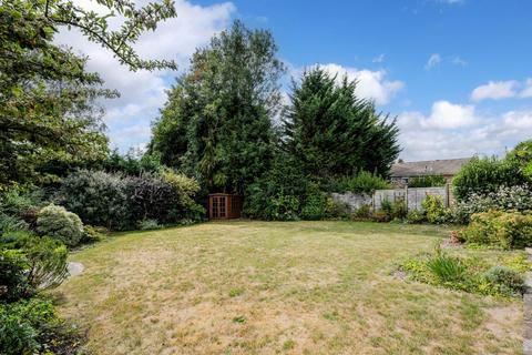4 bedroom detached house for sale, Blue Cedars, Banstead
