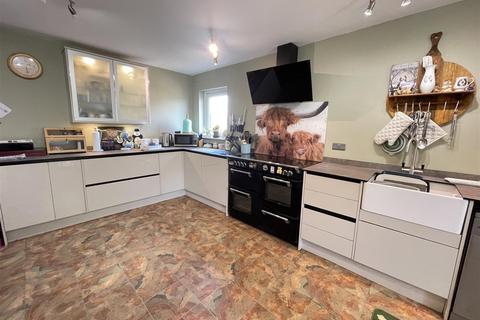 17 Hillside Drive, Gomeldon, Salisbury, SP4 6LF