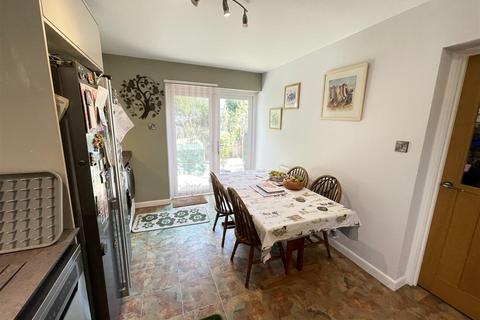 17 Hillside Drive, Gomeldon, Salisbury, SP4 6LF
