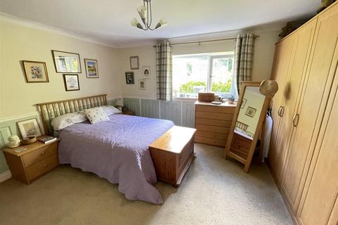 17 Hillside Drive, Gomeldon, Salisbury, SP4 6LF