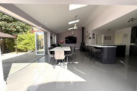 undefined, 10 Stradbroke Road, NR33