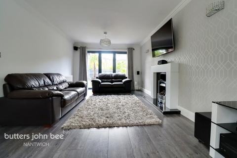 5 bedroom link detached house for sale, Chalfont Crescent, Weston