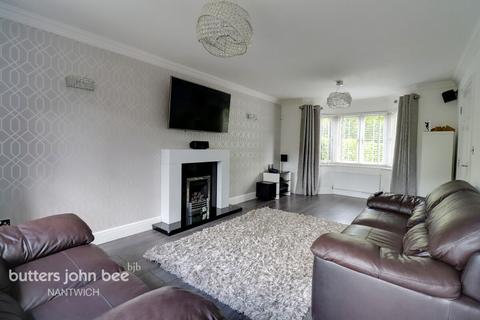 5 bedroom link detached house for sale, Chalfont Crescent, Weston