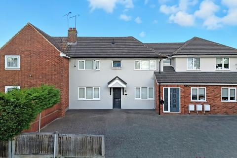 2 bedroom ground floor maisonette for sale, Gatwick View, Billericay, CM12