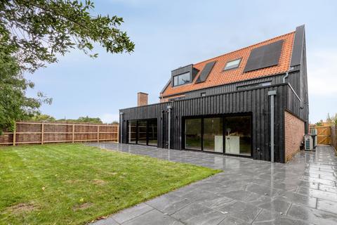 undefined, Chain-Free Modern Three Storey Home in Ingoldisthorpe