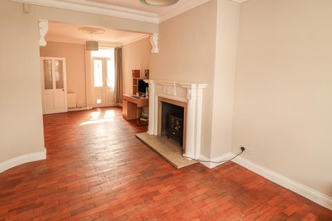 3 bedroom terraced house for sale, Clarence Road, Grays RM17