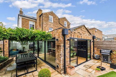 3 bedroom end of terrace house for sale, Grove Road, Windsor, Berkshire