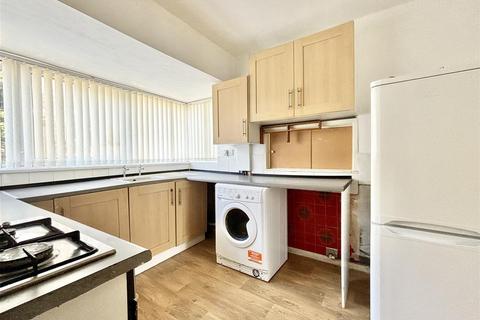 undefined, Pentland Avenue, Bradford BD14