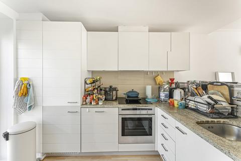 2 bedroom apartment for sale, Hutchings Street, London, E14