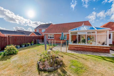 undefined, Broad Fleet Close, Oulton