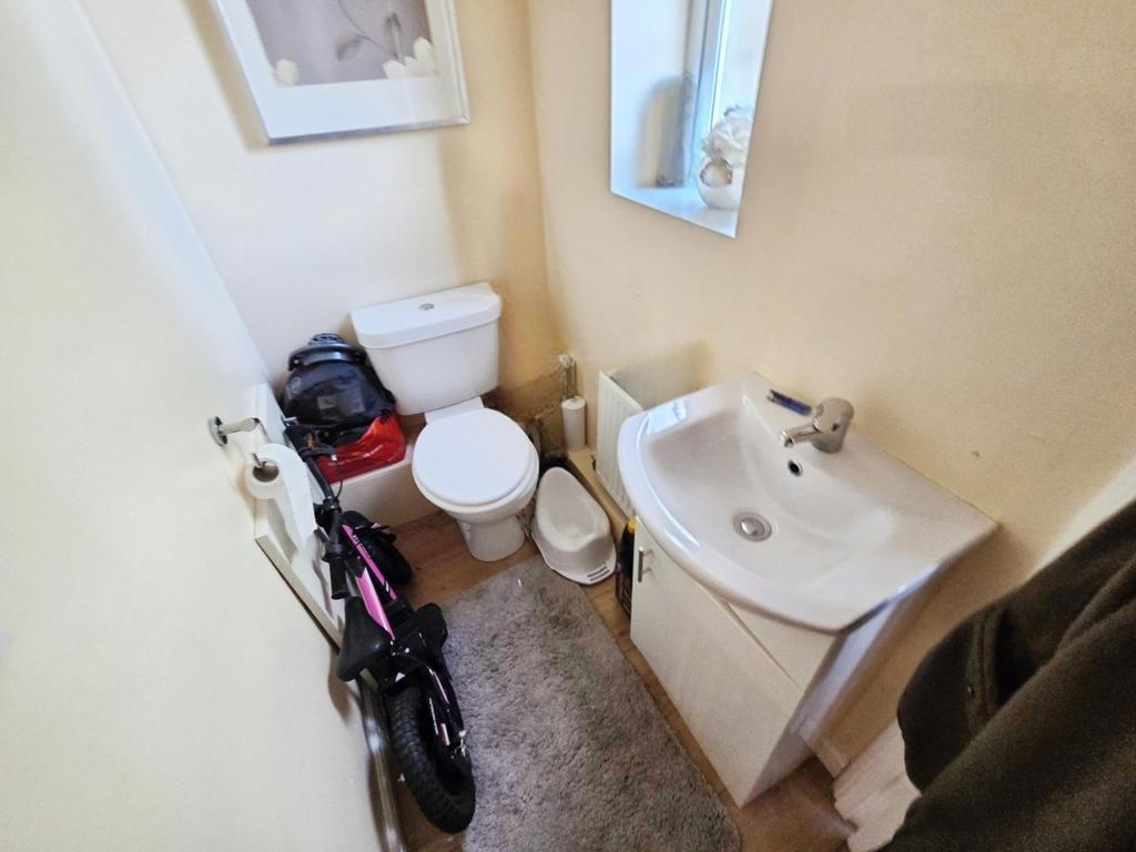 Pbox-bathroom-335026.jpg