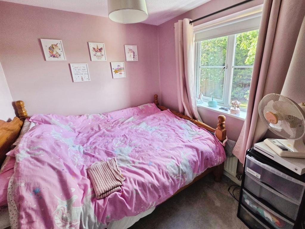 Pbox-bedroom-335026.jpg