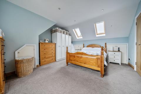 10 Elmside, Milford, Godalming, GU8 5EG