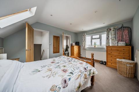 10 Elmside, Milford, Godalming, GU8 5EG