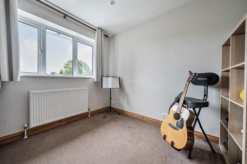 10 Elmside, Milford, Godalming, GU8 5EG