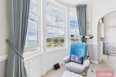 2 bedroom flat for sale, Queens Parade, Scarborough
