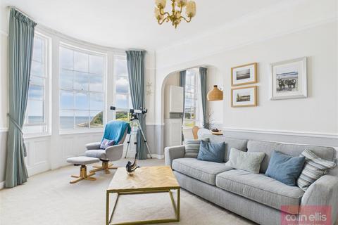 2 bedroom flat for sale, Queens Parade, Scarborough