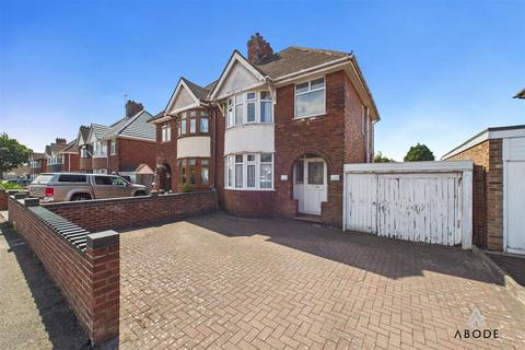 undefined, Mead Walk, Burton Upon Trent DE15
