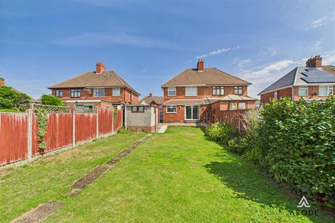 undefined, Mead Walk, Burton Upon Trent DE15