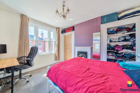 4 Artillery Terrace, Guildford, GU1 4NL