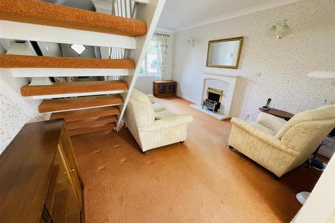 undefined, Larkspur, Hospital Lane, Bedworth