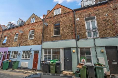 Canfield Place, Finchley Road, West Hampstead, NW6