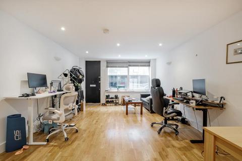 1 bedroom flat for sale, Canfield Place,  Finchley Road,  West Hampstead,  NW6