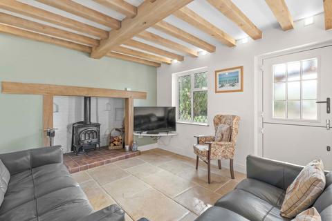 undefined, Amersham HP7