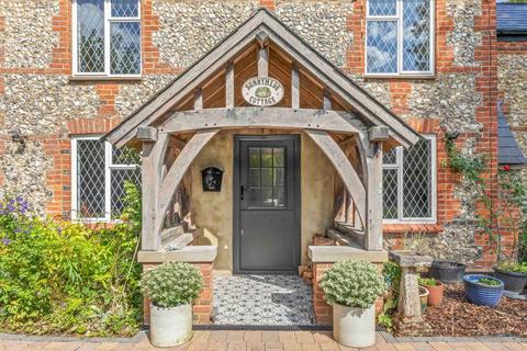 undefined, Amersham HP7