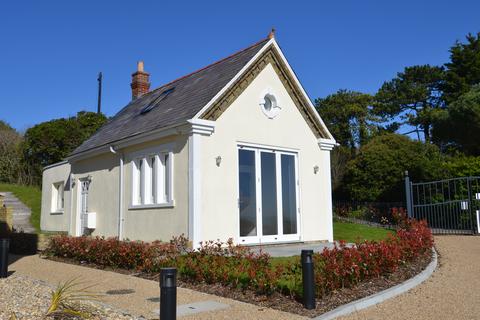 2 bedroom detached house for sale, St. Margarets Bay CT15