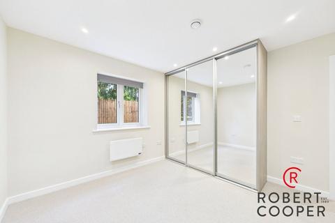 undefined, Blackmore Way, Uxbridge, UB8