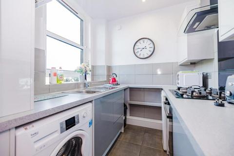 undefined, 2456L Meadowbank, Edinburgh, EH8 8JE
