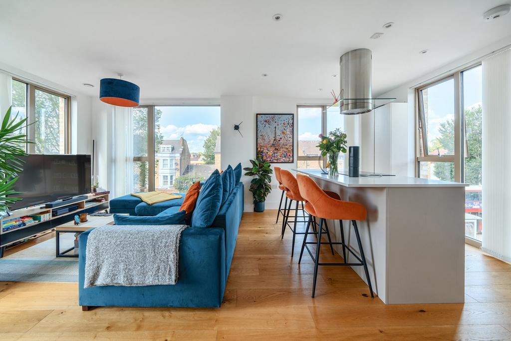 1348701-12-68bed1...