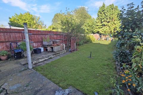 undefined, Richmond Hill, Luton, Bedfordshire, LU2 7JQ