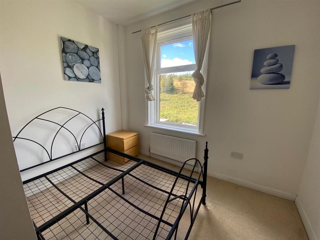MASTER BEDROOM.jpg