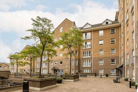2 bedroom flat for sale, Homer Drive, London E14