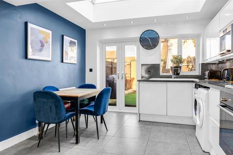 3 bedroom terraced house for sale, The Briars, Hertford SG13