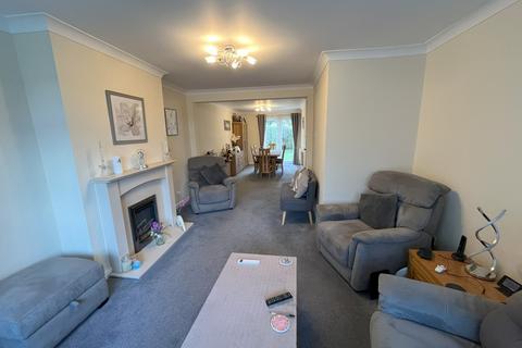 12, Caroline Court Denman Drive, Ashford, TW15 2AW
