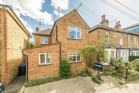 undefined, Avenue Road, Kingston Upon Thames KT1