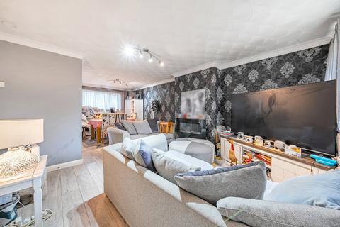 3 bedroom semi-detached house for sale, Woodford Close, Clacton-on-Sea, Essex