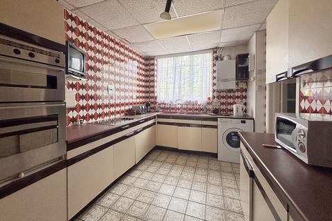 undefined, Malmains Close, Park Langley, Beckenham, BR3