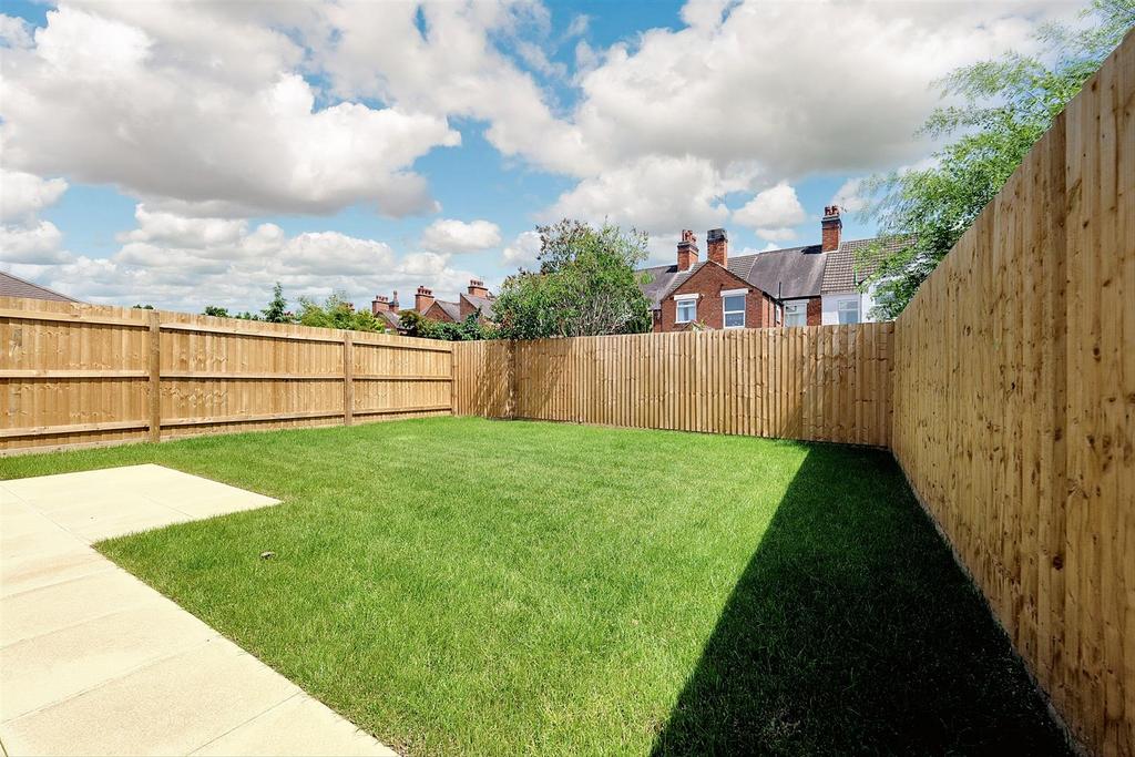 Rear Garden 1.jpeg