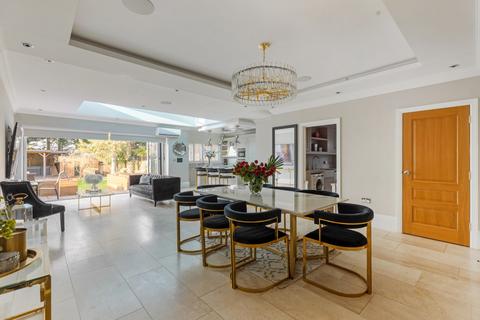 undefined, The Crescent, Sutton SM2