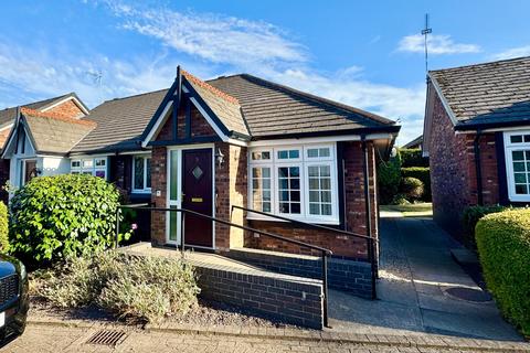 2 bedroom bungalow for sale, Yew Tree Drive, Cheshire CW5