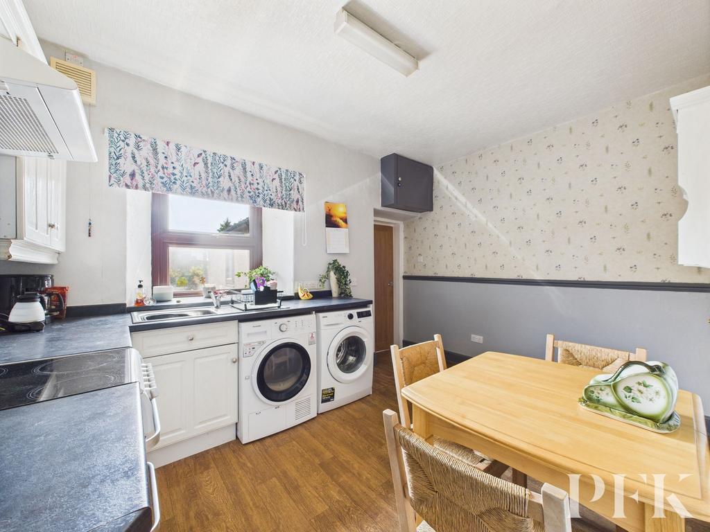 Kitchen/Dining