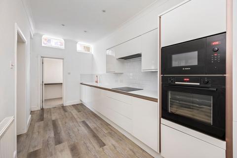 2 bedroom apartment for sale, Kings Gardens, Hove BN3