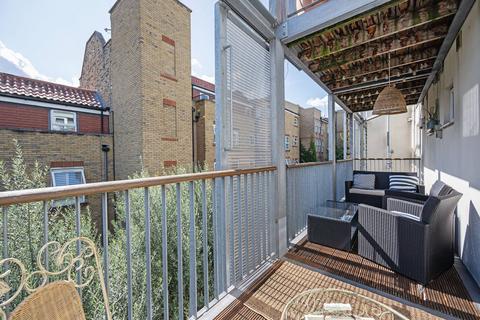 Flat 11, 6 Trinity Mews, London, E1 3BT