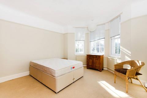 3 bedroom flat for sale, Bromyard Avenue, W3, Acton, London, W3