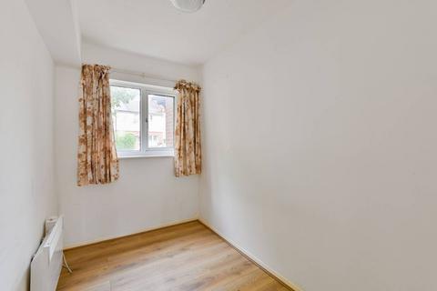 2 bedroom flat for sale, Church Lane, Tooting, London, SW17